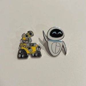 Set of 2 Disney Pins - Wall-E and Eve